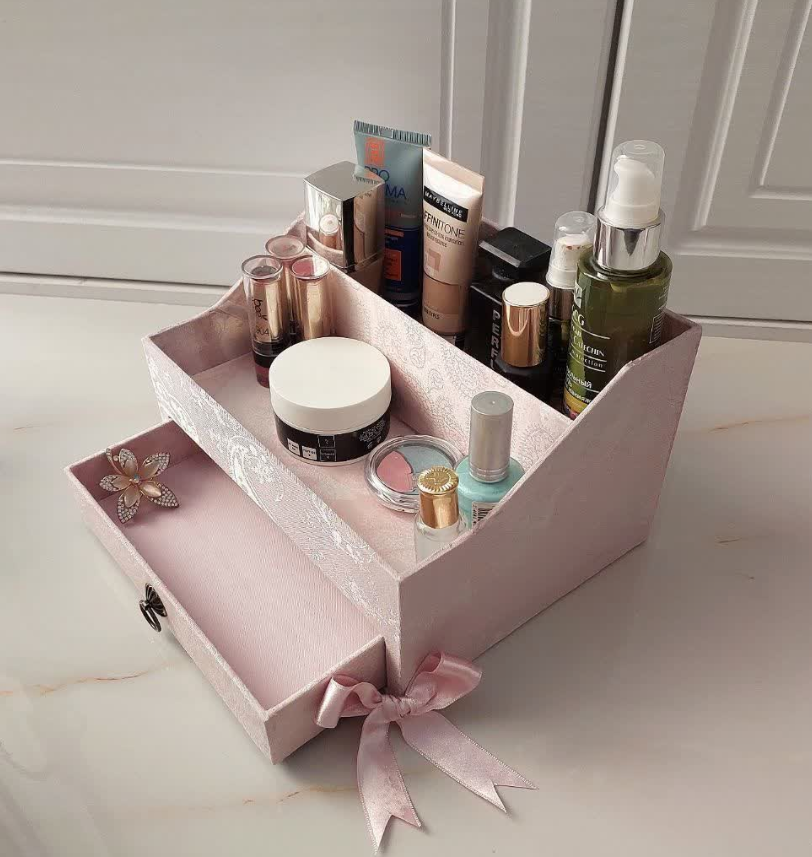 نظم‌دهنده جامع لوازم آرایشی با طراحی کاربردی